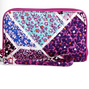 Vera Bradley Modern Medley RFID Grab & Go Wristlet